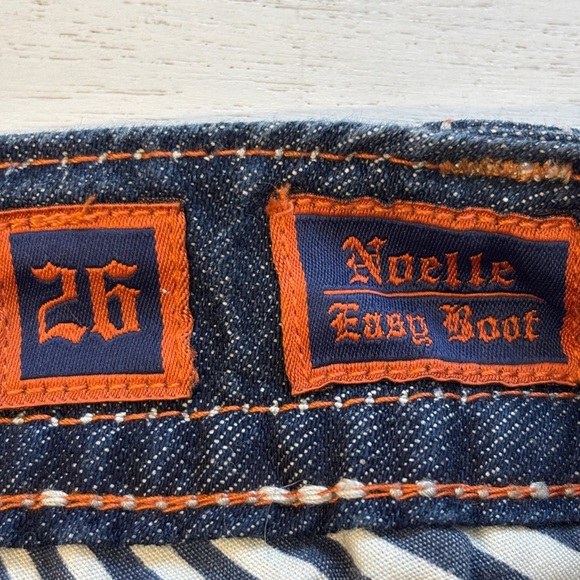 Rock Revival Noelie Jeans 26 Dark WAsh Low Rise - Picture 5 of 13